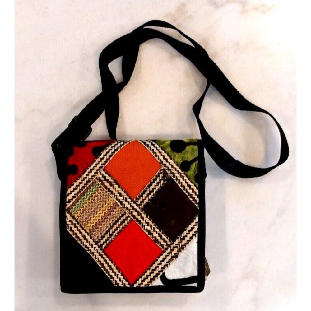 Patchwork & Geometric Designed Crossbody‎ Bag 7" x 7" x 2"